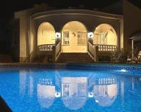 Resale - Villa - Ciudad Quesada - Pueblo Bravo