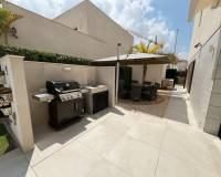 Resale - Villa - Los Montesinos - La Herrada