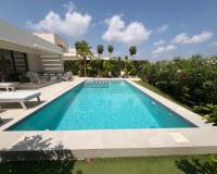 Resale - Villa - Los Montesinos - La Herrada