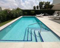 Resale - Villa - Los Montesinos - La Herrada