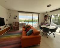 Resale - Villa - Los Montesinos - La Herrada