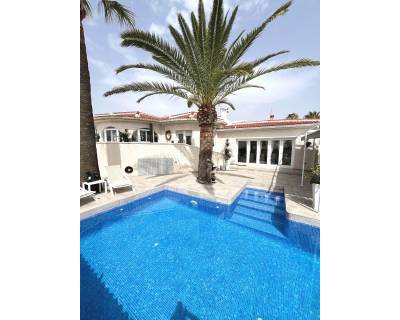 Villa - Resale - Ciudad Quesada - Quesada Center